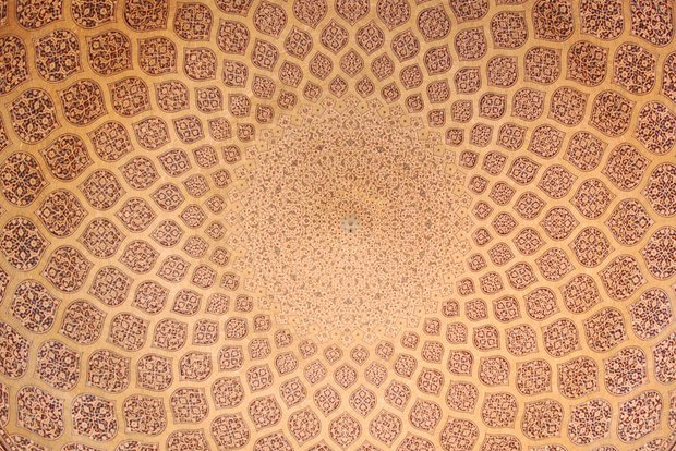 Zu den Besonderheiten im Iran gehört nicht nur die persische Sprache, sondern auch die Architektur – etwa die Scheich-Lutfullah-Moschee in Isfahan, die der Bamberger Kunsthistoriker Lorenz Korn erforscht hat.